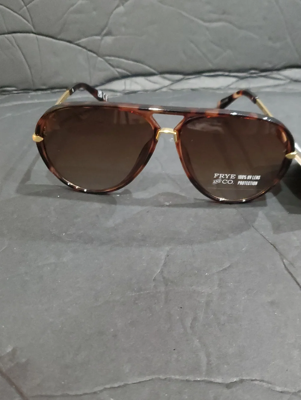 Frye sr1025 brown tortoiseshell thick rim Aviator style sunglasses brand new